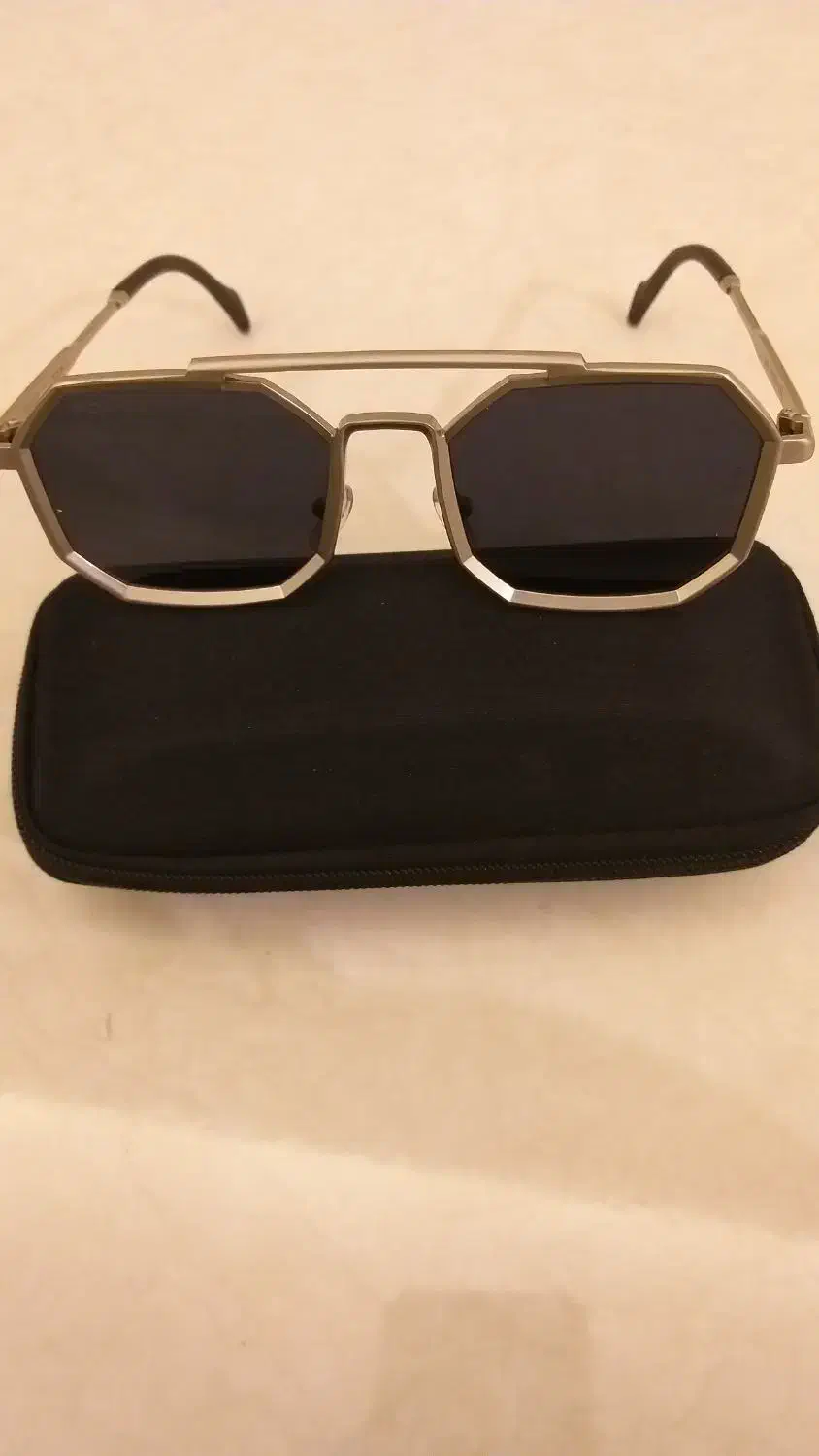 عینک آفتابی پلیس|زیورآلات و اکسسوری|تبریز, |دیوار