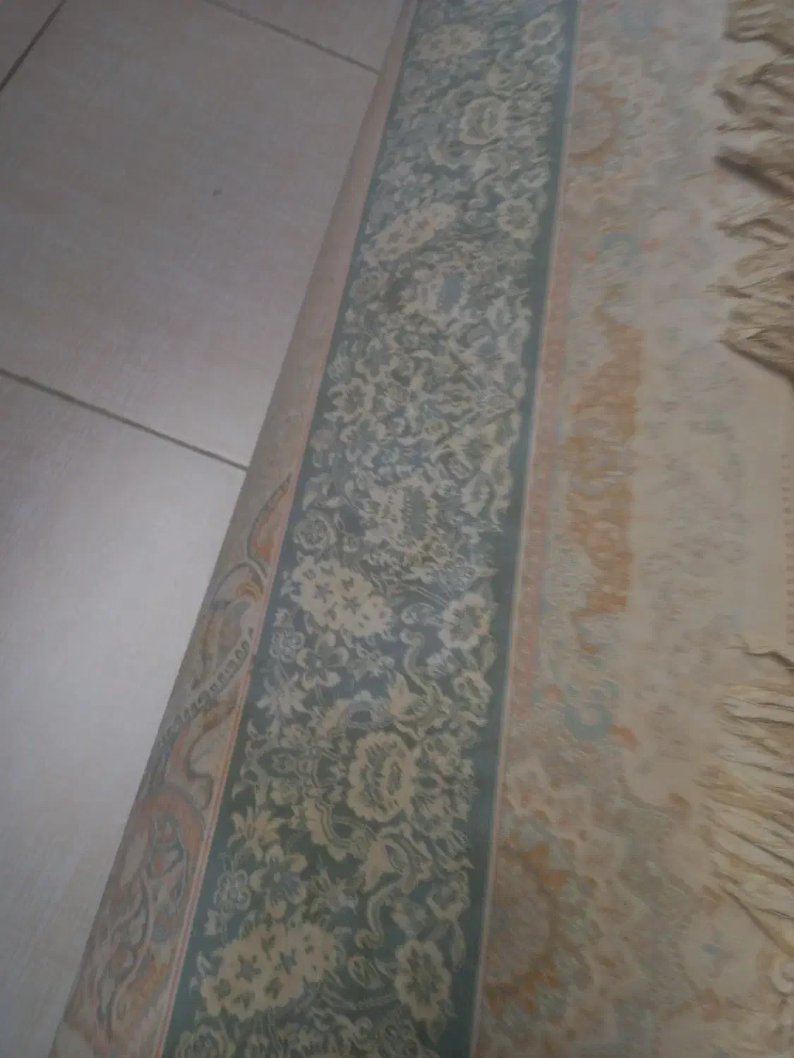 فرش ۶متری کاملاسالم درحدچندماه استفاده شده|فرش|قدس, شهرقدس|دیوار