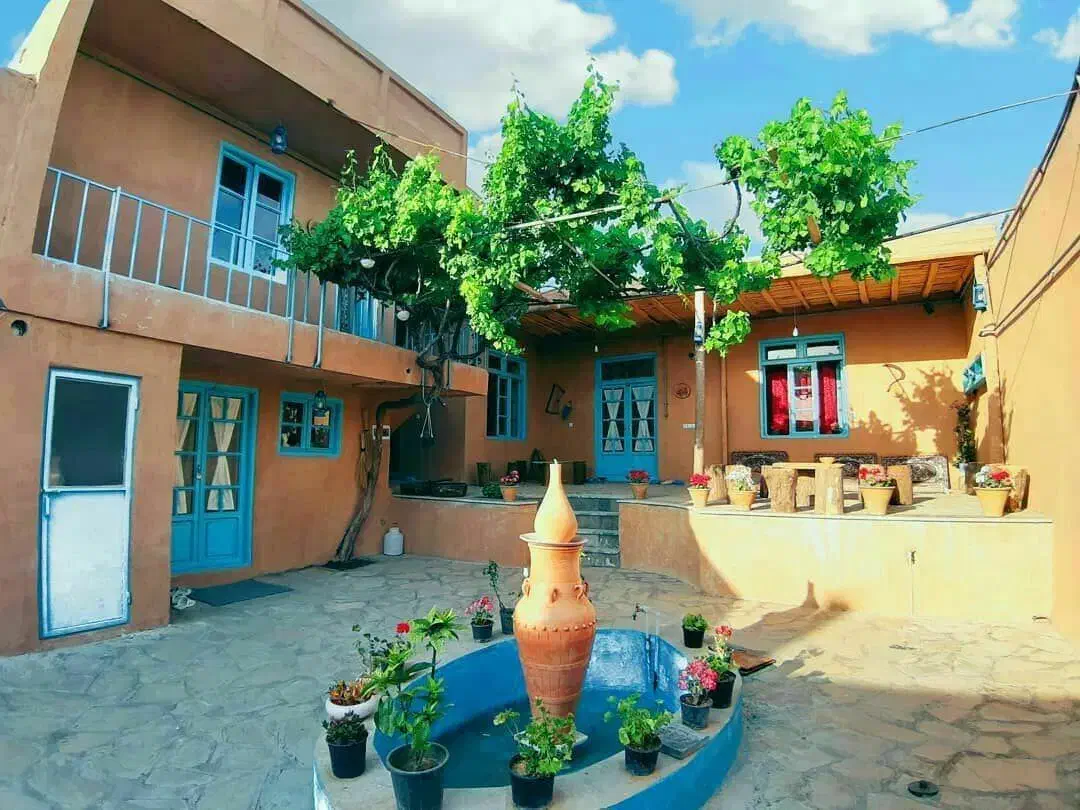 سوییت مستقل در روستای حسنلو|اجارهٔ کوتاه‌مدت آپارتمان و سوئیت|محمدبار, |دیوار