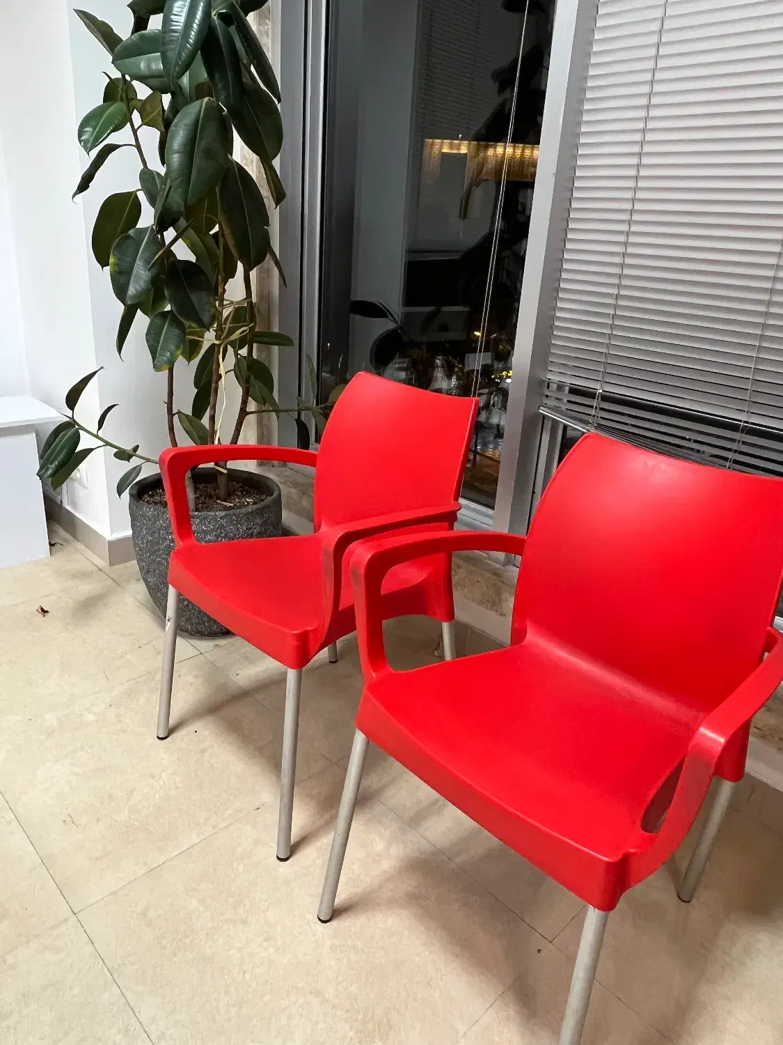 صندلی نظری|صندلی و نیمکت|کیش, |دیوار