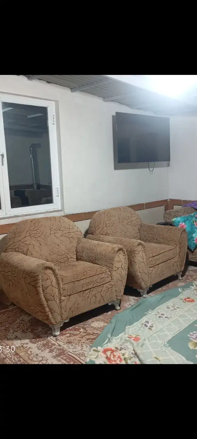 مبل تعداد بالا|مبلمان خانگی و میز عسلی|تالش, هشتپر|دیوار