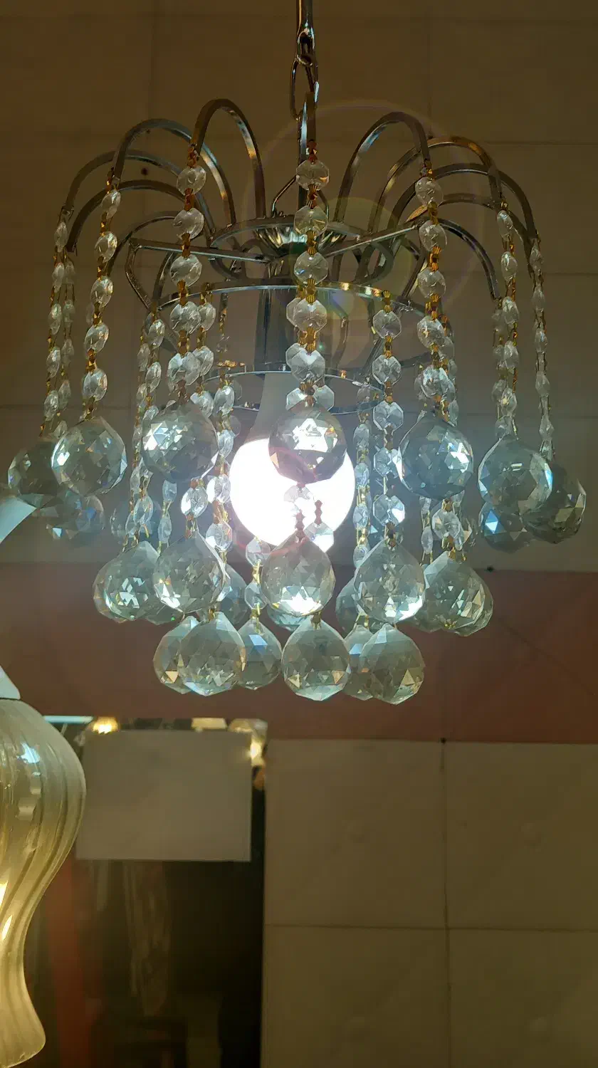 لوستر سقفی|لوستر و چراغ آویز|گلبهار, شهر جدید گلبهار|دیوار