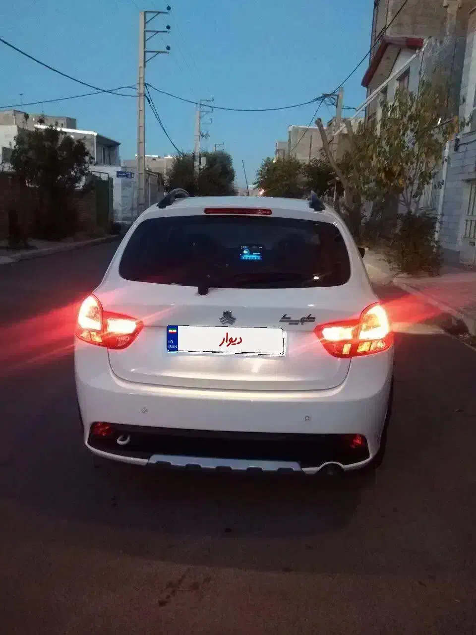 فروشی ۴۰۱در حد|خودرو سواری و وانت|ابهر, |دیوار