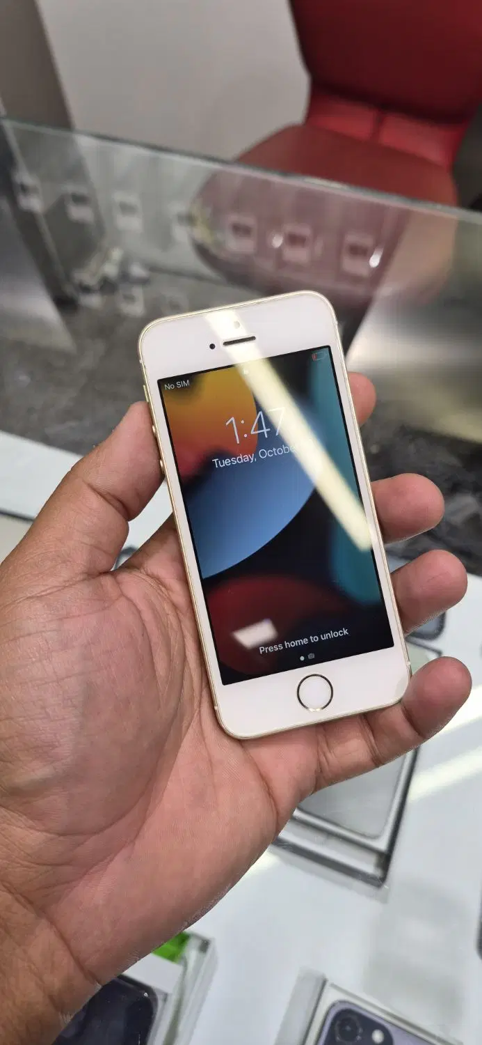 iphone SE 2016 gold|موبایل|یزد, |دیوار
