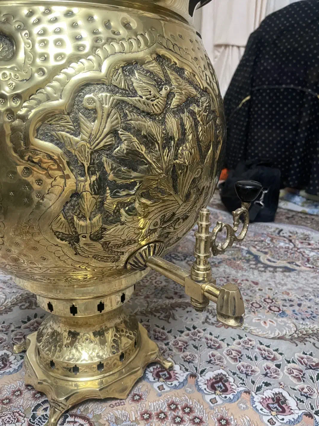 سماور دکور بزرگ طلایی|کلکسیون اشیاء عتیقه|میانه, |دیوار