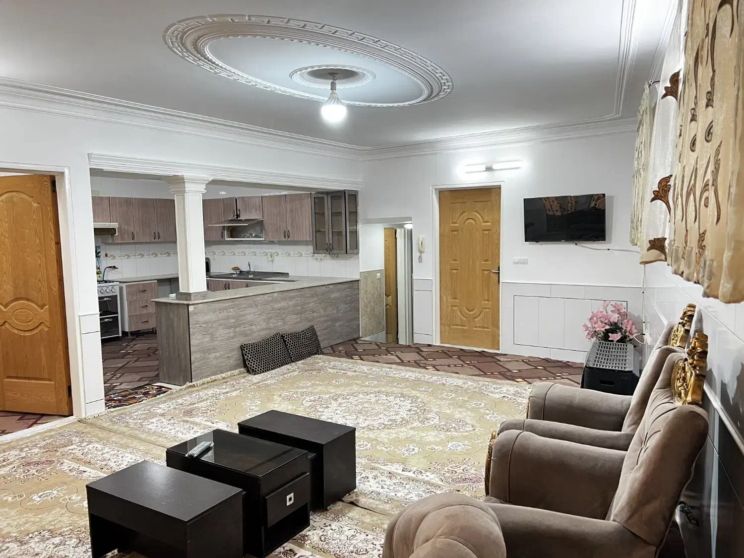 اجاره سوئیت منزل دوخواب با پارکینگ مرکز شهردربست|اجارهٔ کوتاه‌مدت آپارتمان و سوئیت|کاشان, لتحر|دیوار