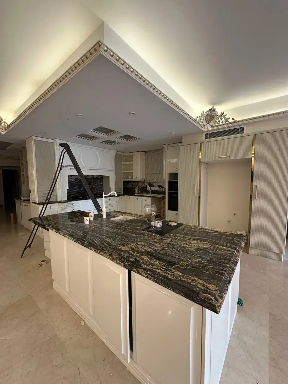 نیاوران۲۷۰متر/۴خواب/دسترسی عالی/خوش نقشه|اجارهٔ آپارتمان|تهران, نیاوران|دیوار