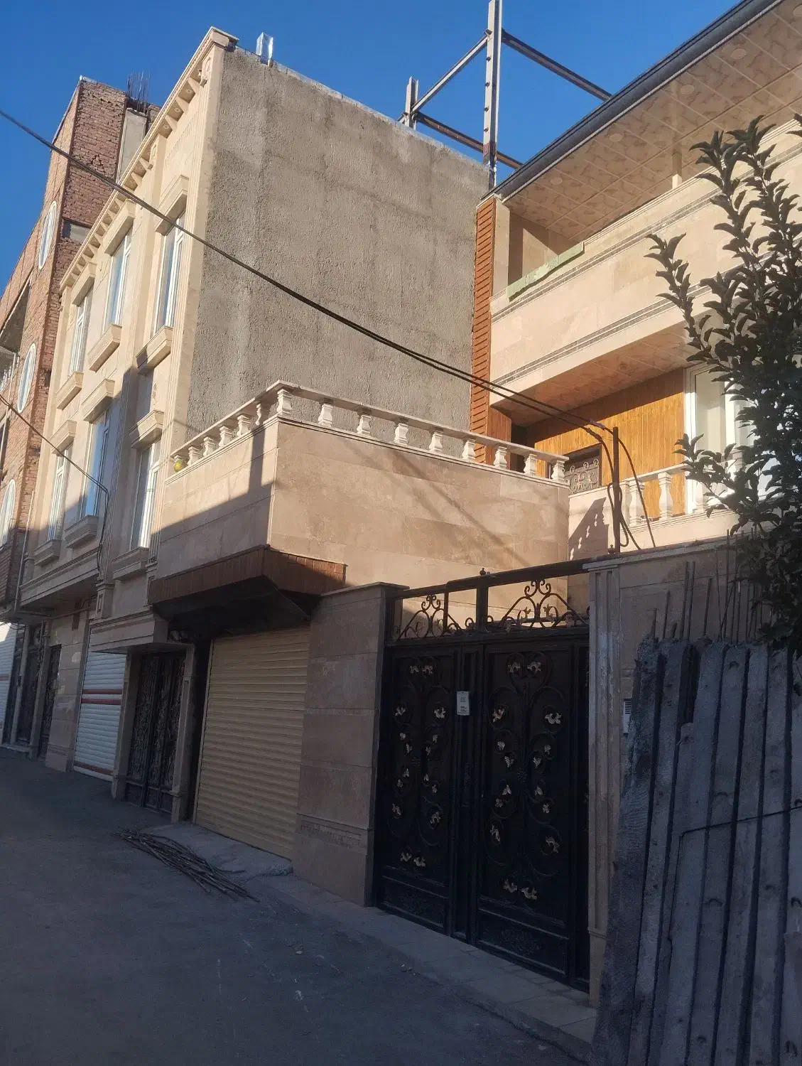 کارگر ساده|استخدام صنعتی، فنی، مهندسی|ماکو, |دیوار