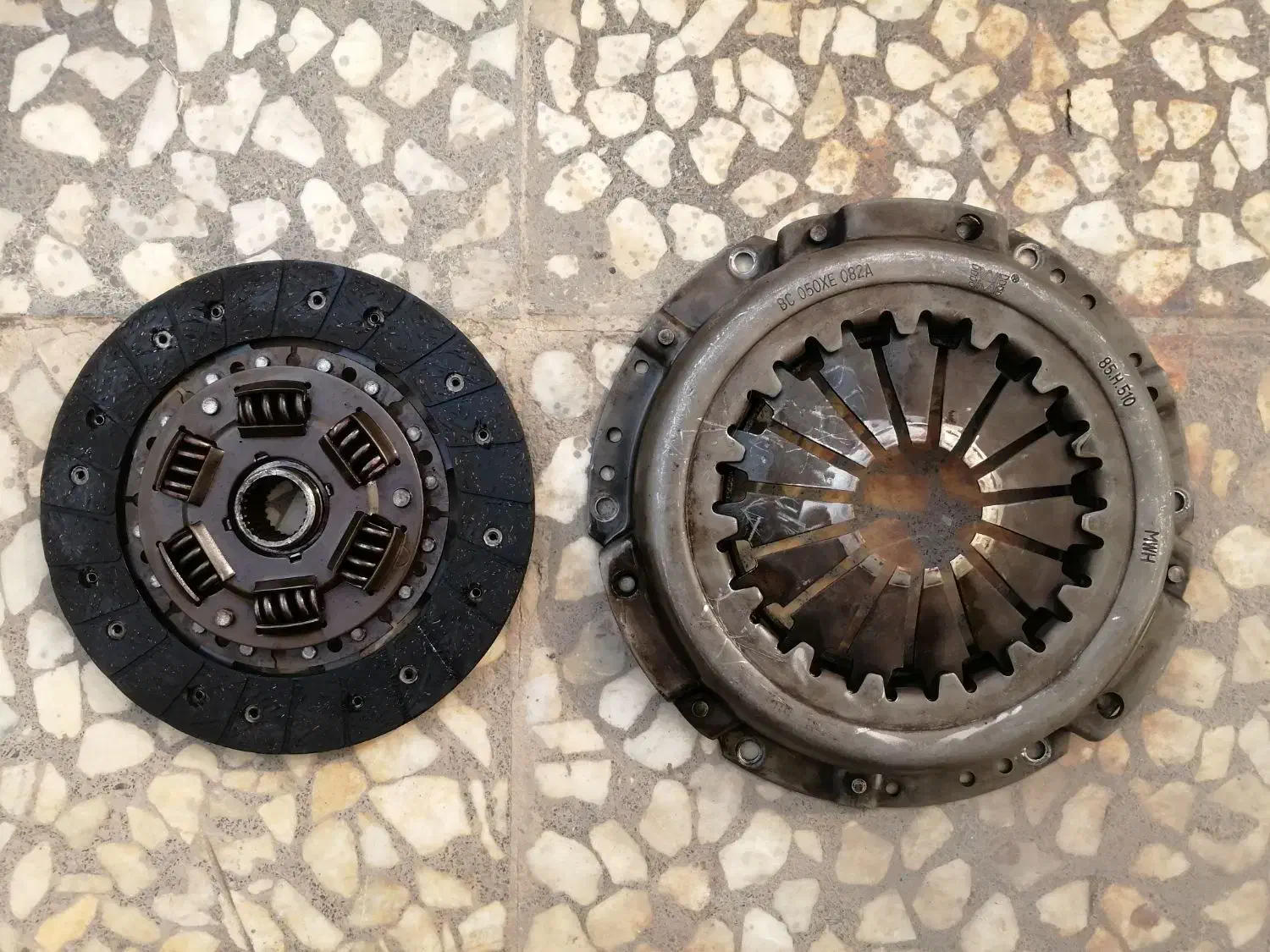 استوک، اوراقی، سرسیلندر، صفحه کلاچ، لاستیک|قطعات یدکی و لوازم جانبی|اصفهان, شهرک کوثر|دیوار