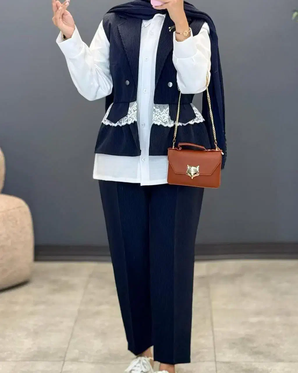 لباس|لباس|ایرانشهر, |دیوار