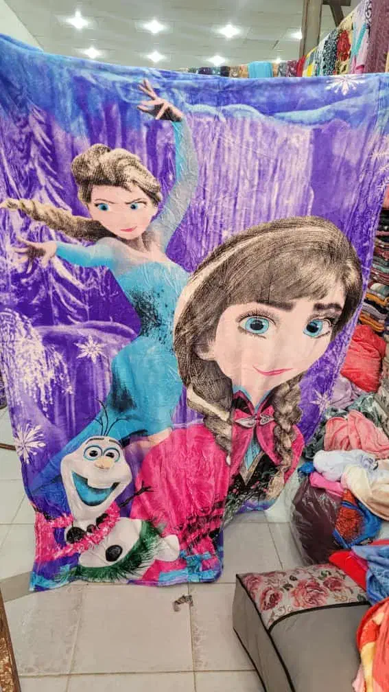 پتو انیمیشن باغملک|رختخواب، بالش، پتو|باغ ملک, |دیوار