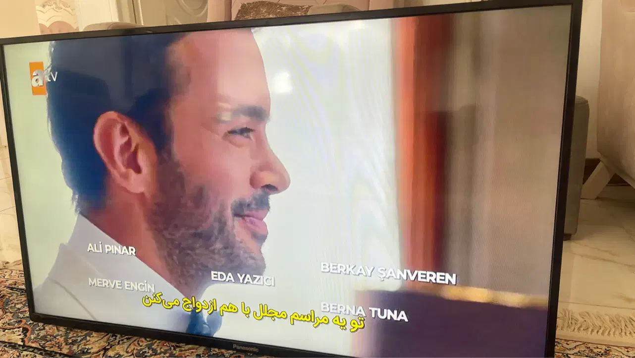 تلویزیون ۴۰ اینچ پاناسونیک اصل|تلویزیون و پروژکتور|تهران, آبشار تهران (دریاچه)|دیوار