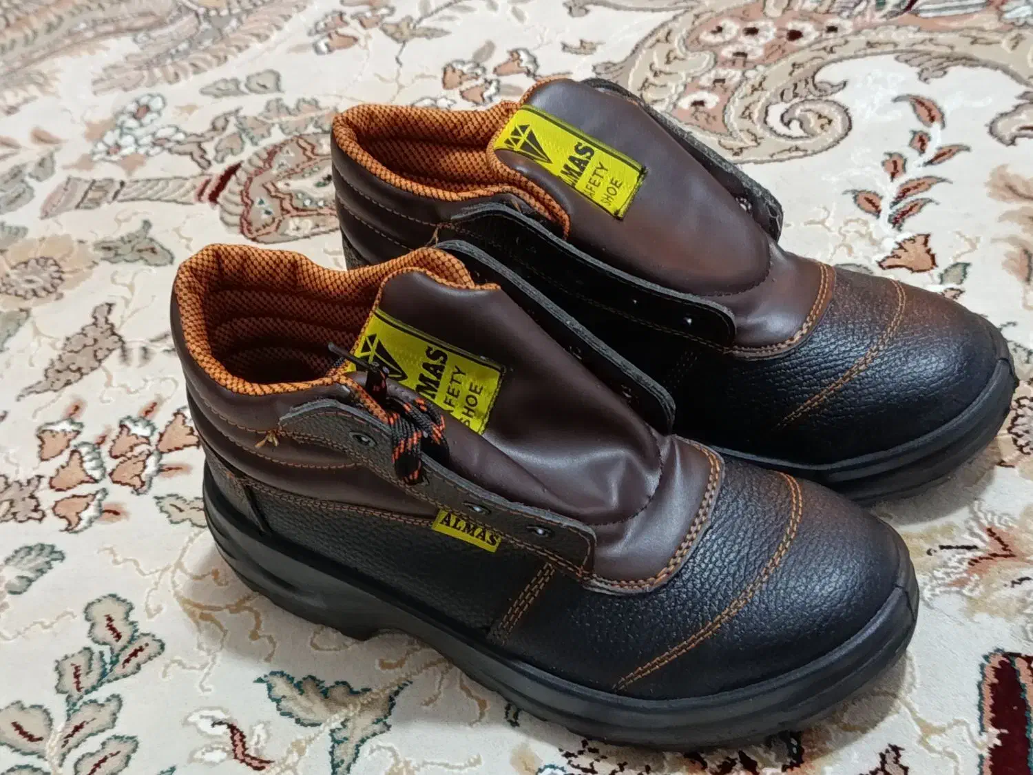 کاپشن راهداری شبرنگ دار ـکفش ایمنی جلو الماس|کفش و لباس بچه|تربتحیدریه, شهرک ولیعصر|دیوار