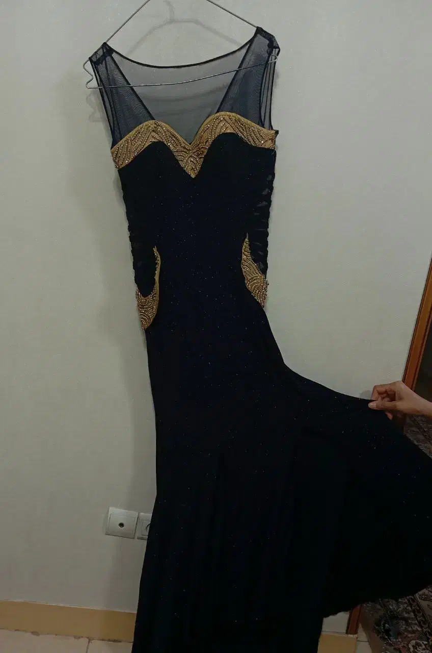 لباس مجلسی|لباس|اسلامشهر, مسکن مهر اسلاشهر (شهرک امام خمینی)|دیوار