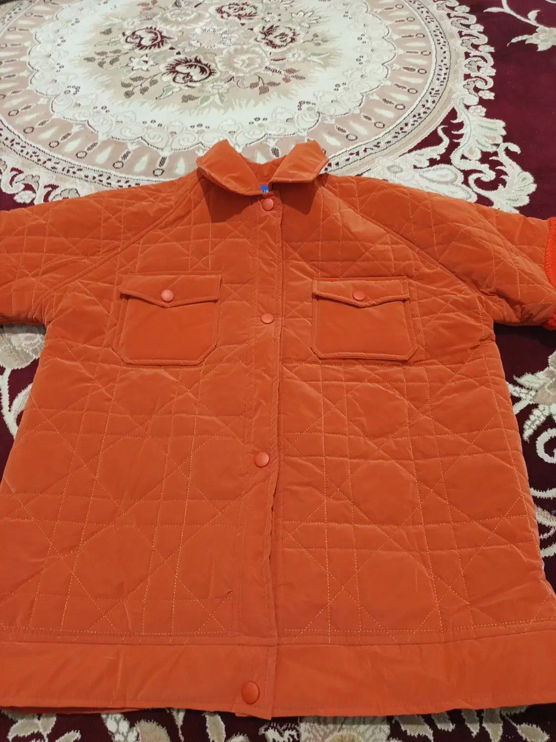 کاپشن دخترانه|لباس|تربت جام, نظامی|دیوار