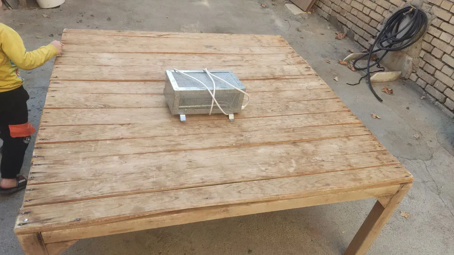 کرسی همراه با چراغ برقی|مبلمان خانگی و میز عسلی|سنندج, |دیوار