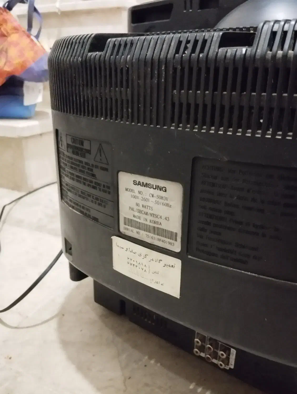 تلویزیون سالم وقدیمی|تلویزیون و پروژکتور|مهریز, |دیوار