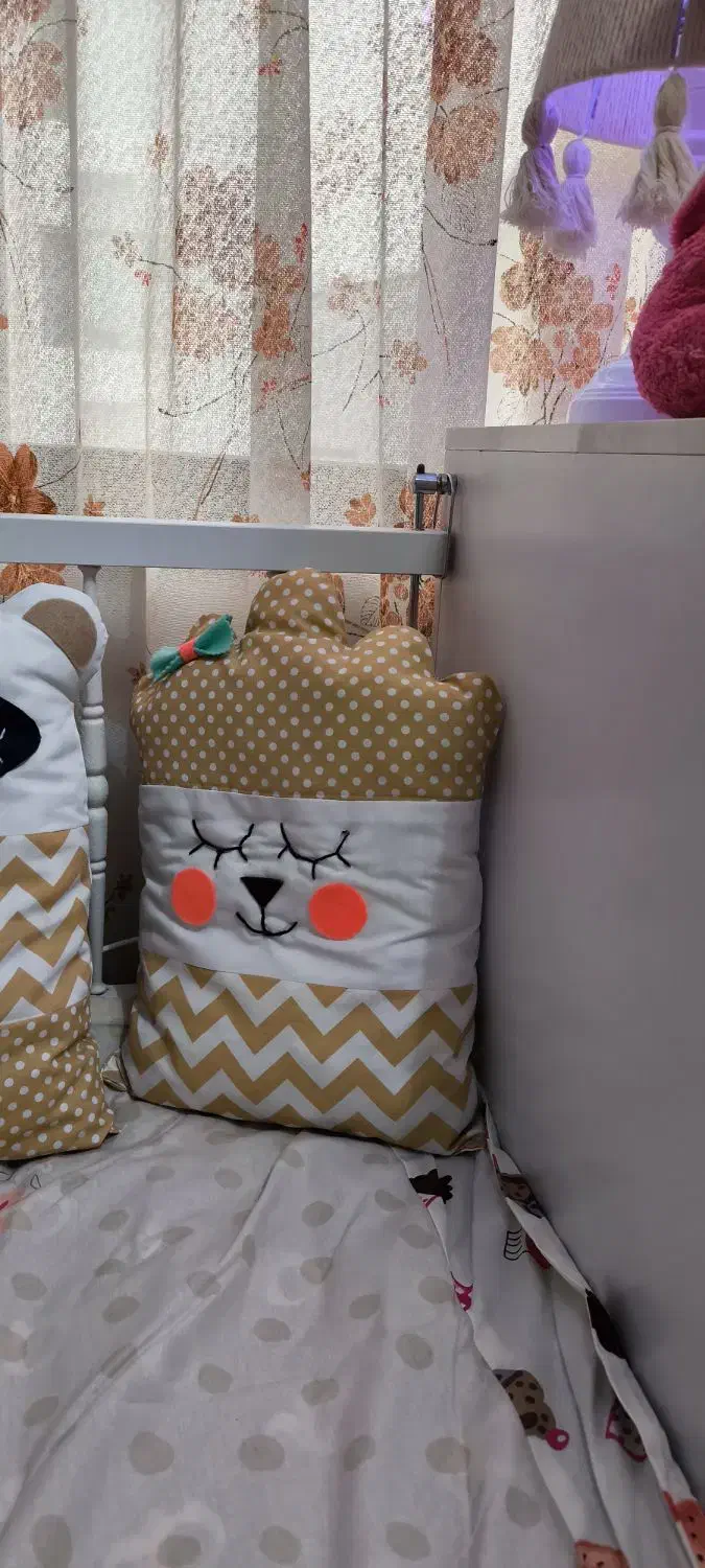 کوسن و محافظ تخت کودک|اسباب و اثاث بچه|نوشهر, |دیوار