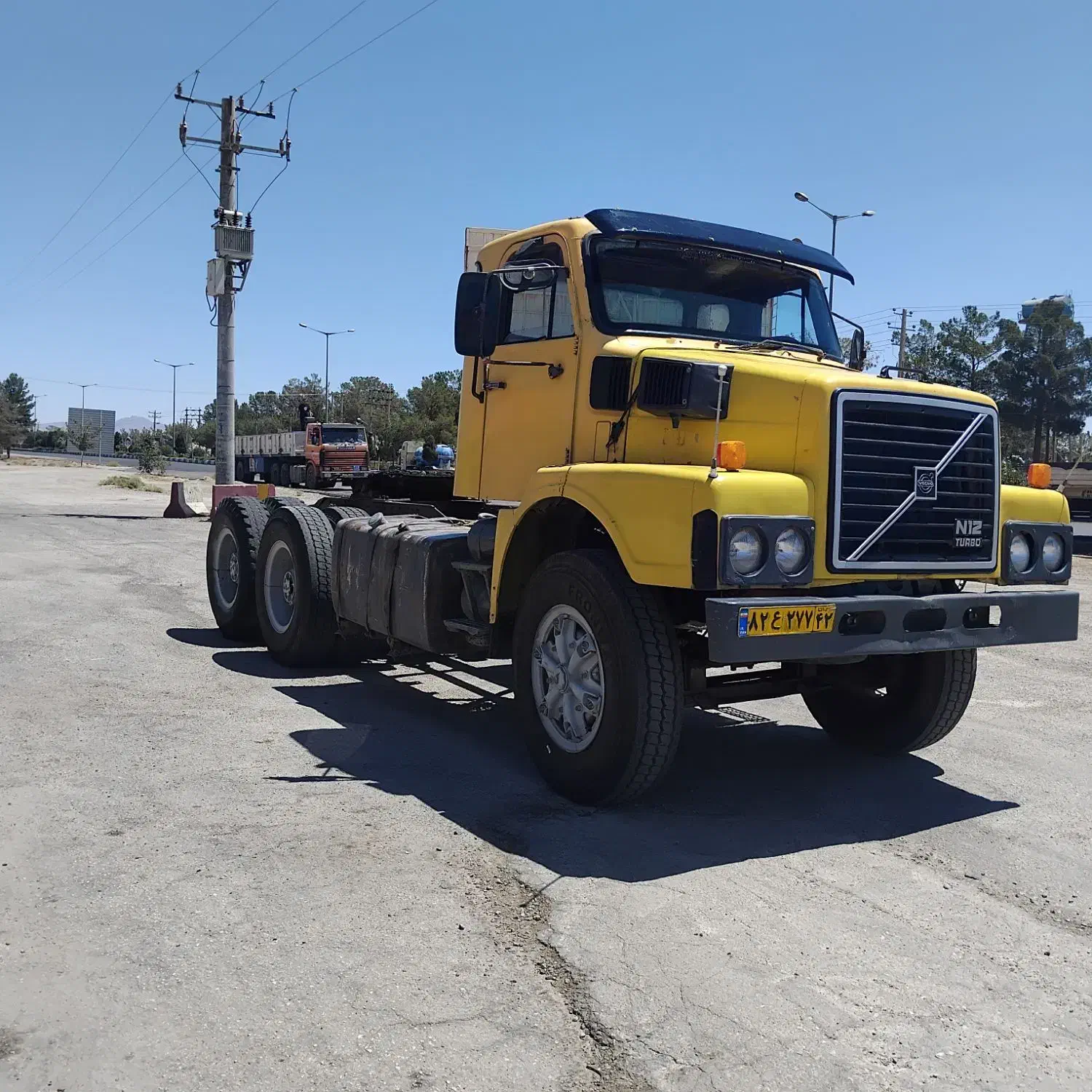 ولوو ان ۱۲متور اف توپ طلا|خودرو سنگین|چناران, |دیوار