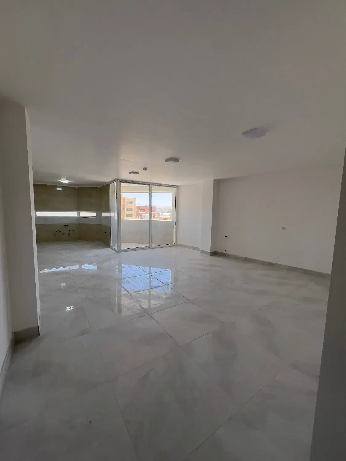 108 متری دو خواب شرکتی|فروش آپارتمان|بروجن, |دیوار