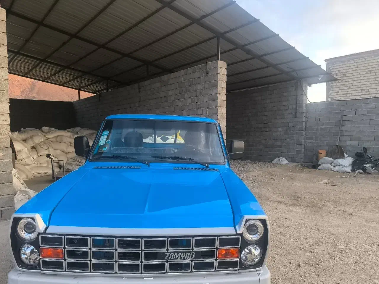 فروش نیسان وانت|خودرو سواری و وانت|تکاب, |دیوار