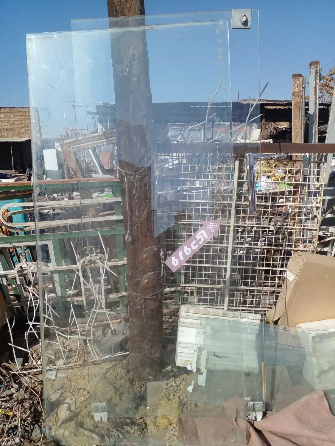 درب اتاق .شیشه سکوریت|مصالح و تجهیزات ساختمان|مشهد, پنجتن|دیوار