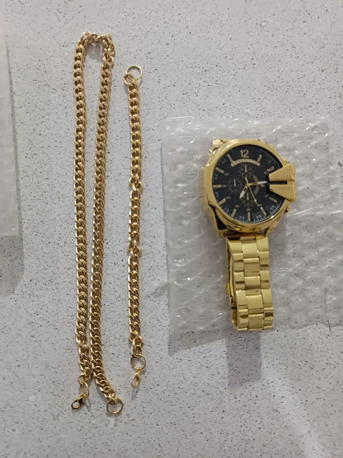 ساعت، دستبند و گردنبند|ساعت|بیرجند, |دیوار