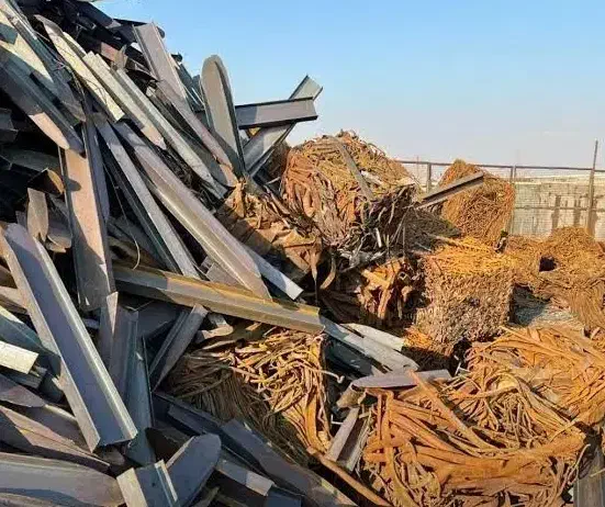 خرید انواع آهن آلات و ضایعات|خدمات پیشه و مهارت|نجفآباد, شهدا|دیوار