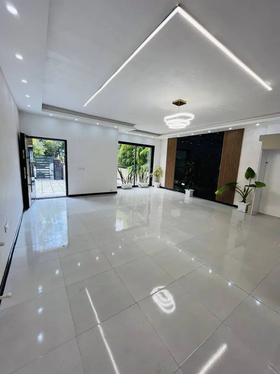 ویلا دوبلکس استخردار/ز یر قی مت/تهاتر خودرو|فروش خانه و ویلا|تهران, مظاهری|دیوار