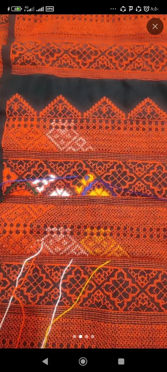 زی استین|لباس|قلعه قاضی, |دیوار