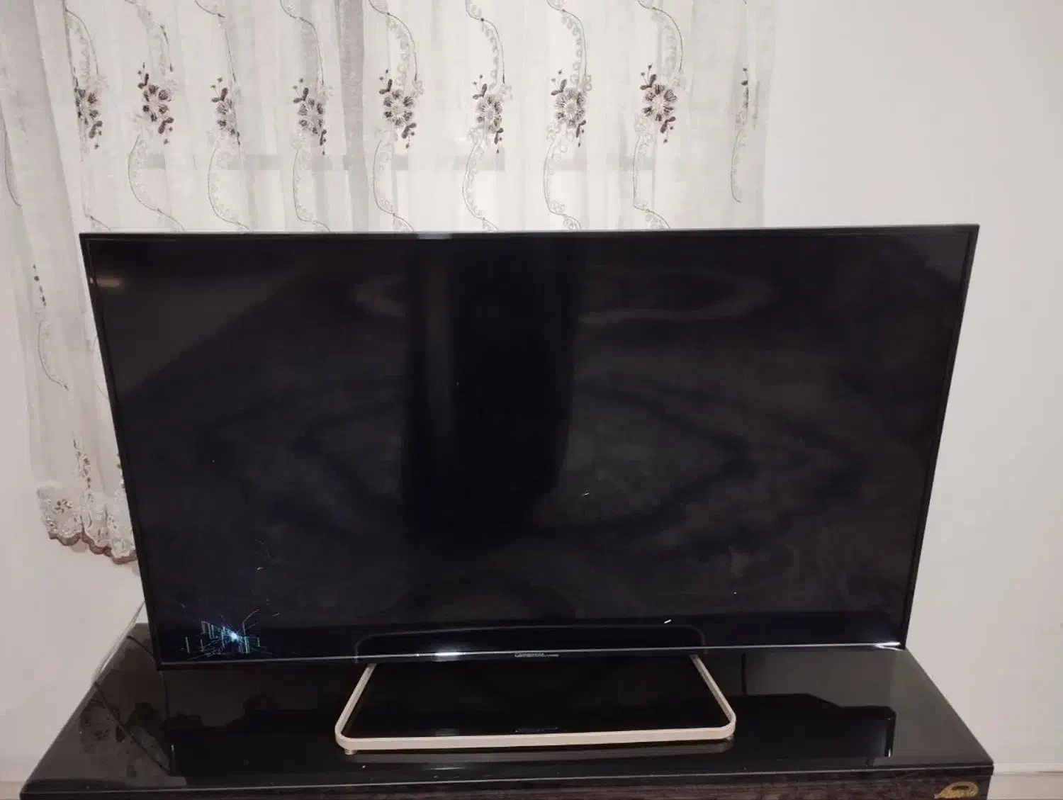 تلویزیون LED ۵۰ جنرال کره نیازمند تعمیر|تلویزیون و پروژکتور|هشتگرد, هشتگرد قدیم|دیوار