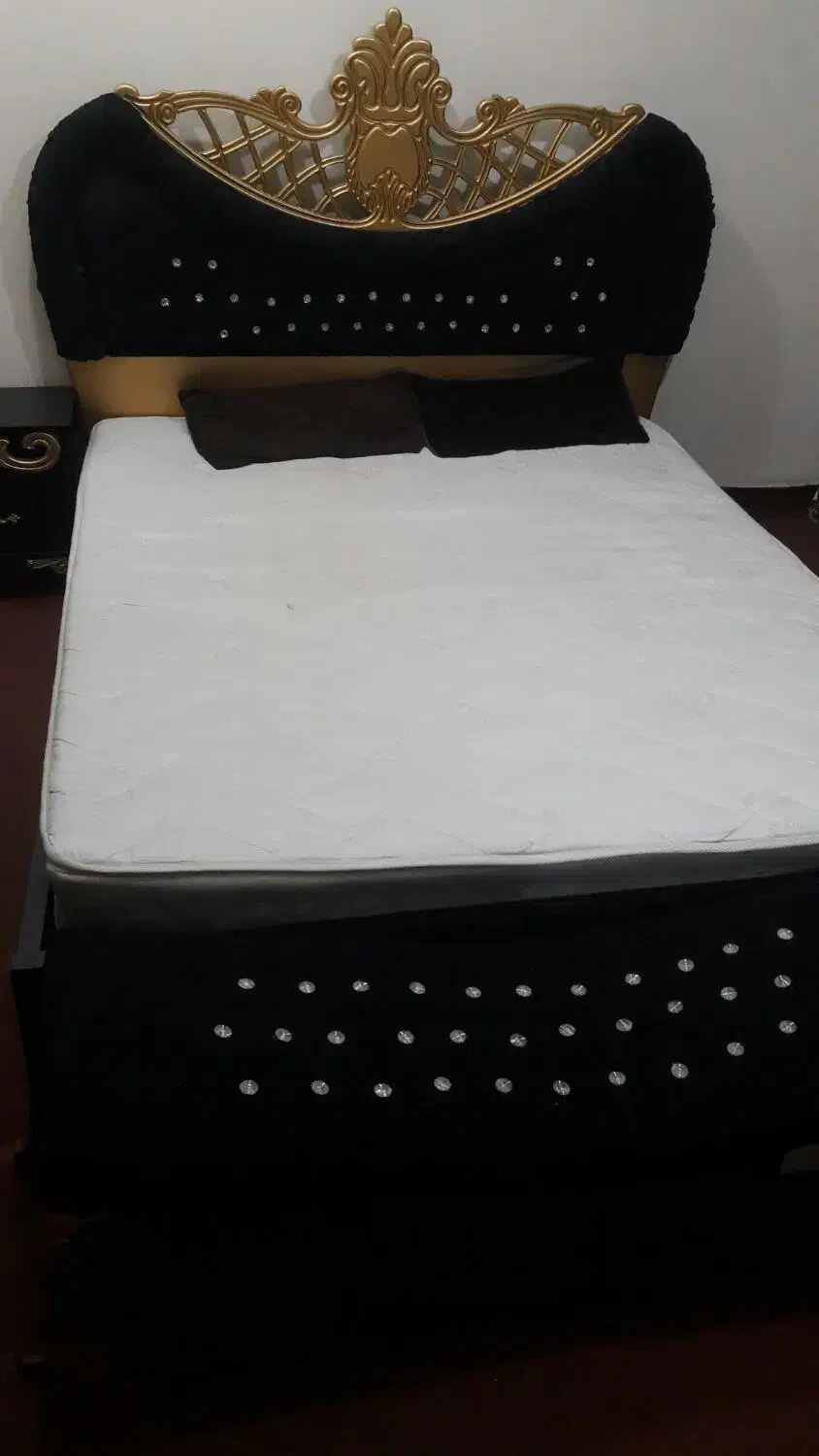 تخت خواب‌باتشک‌|تشک تختخواب|شوش, |دیوار