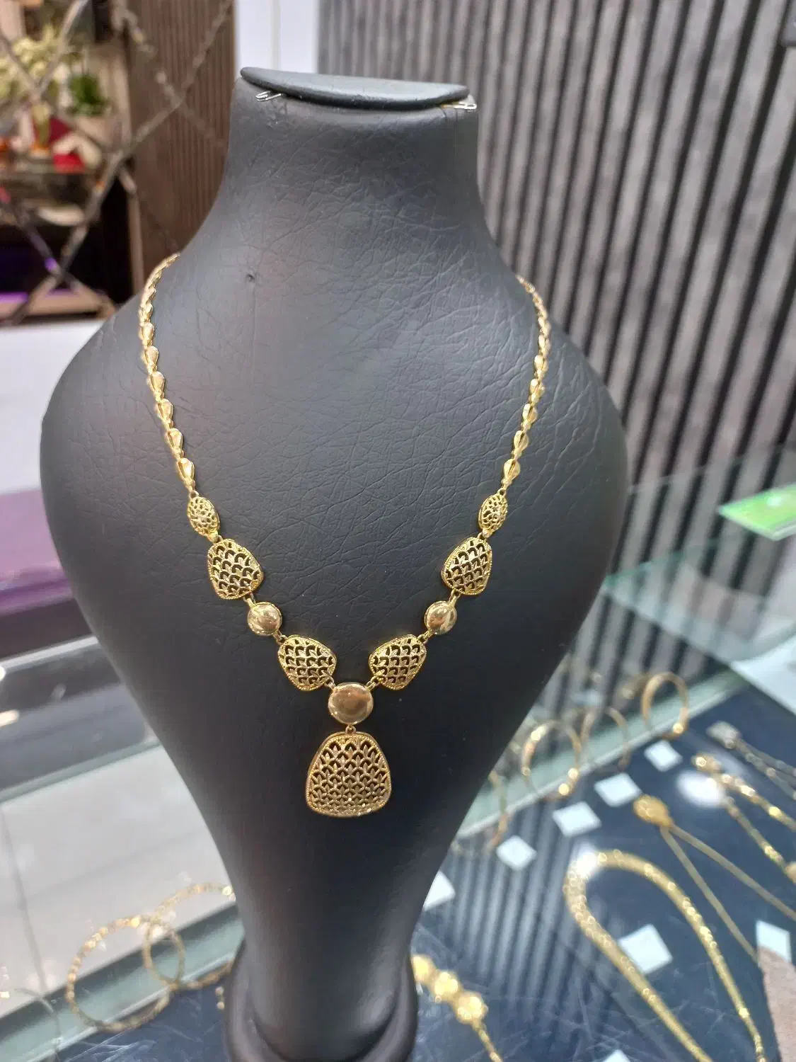 طلای بدون اجرت فقط ۱۸۰ هزار تومان بالای تابلو|جواهرات|قزوین, |دیوار