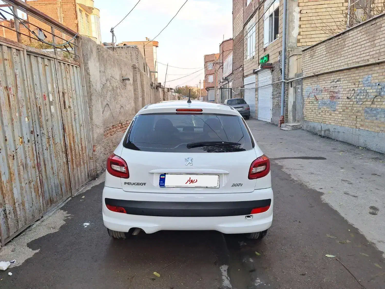 پژو ۲۰۷ سقف پانا مدل۱۴۰۲|خودرو سواری و وانت|اردبیل, |دیوار