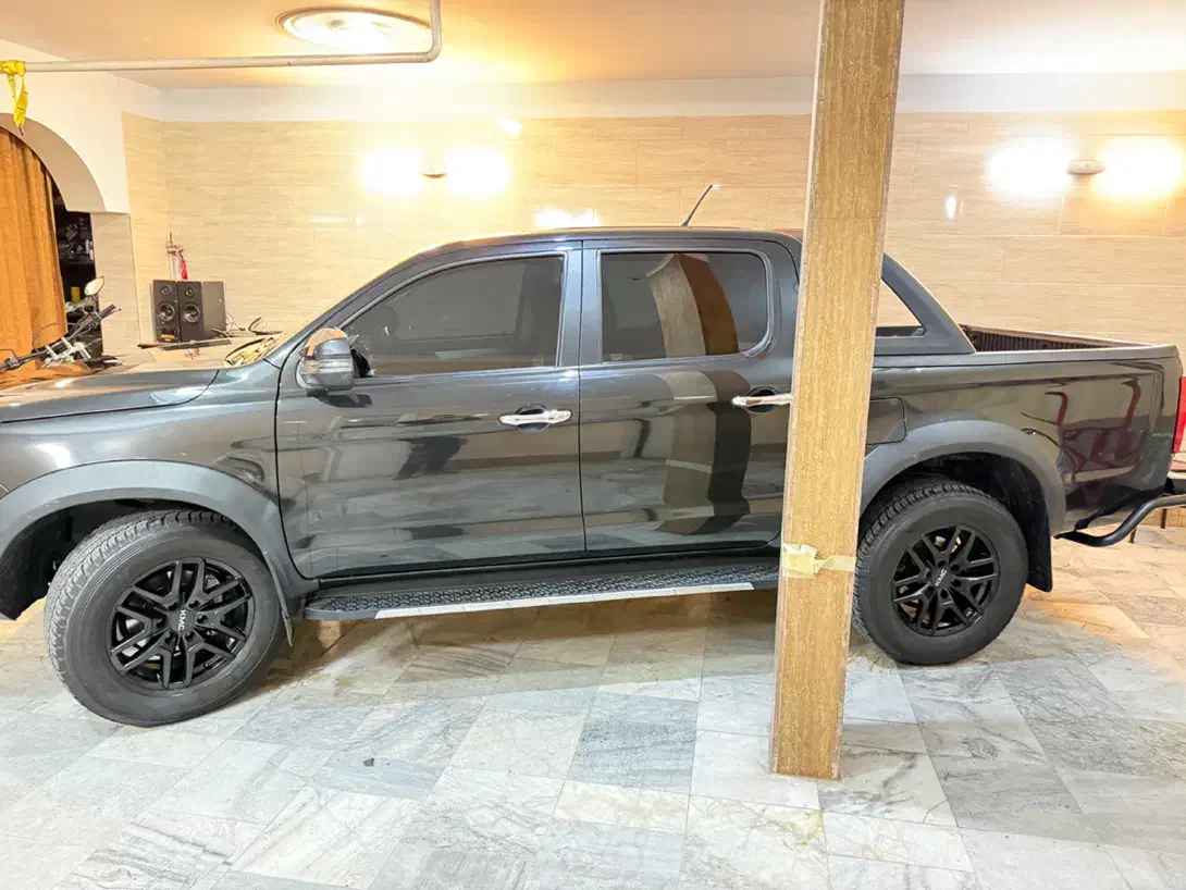 کی ام سی t8 ۱۴۰۲|خودرو سواری و وانت|تهران, تهرانپارس جنوبی|دیوار