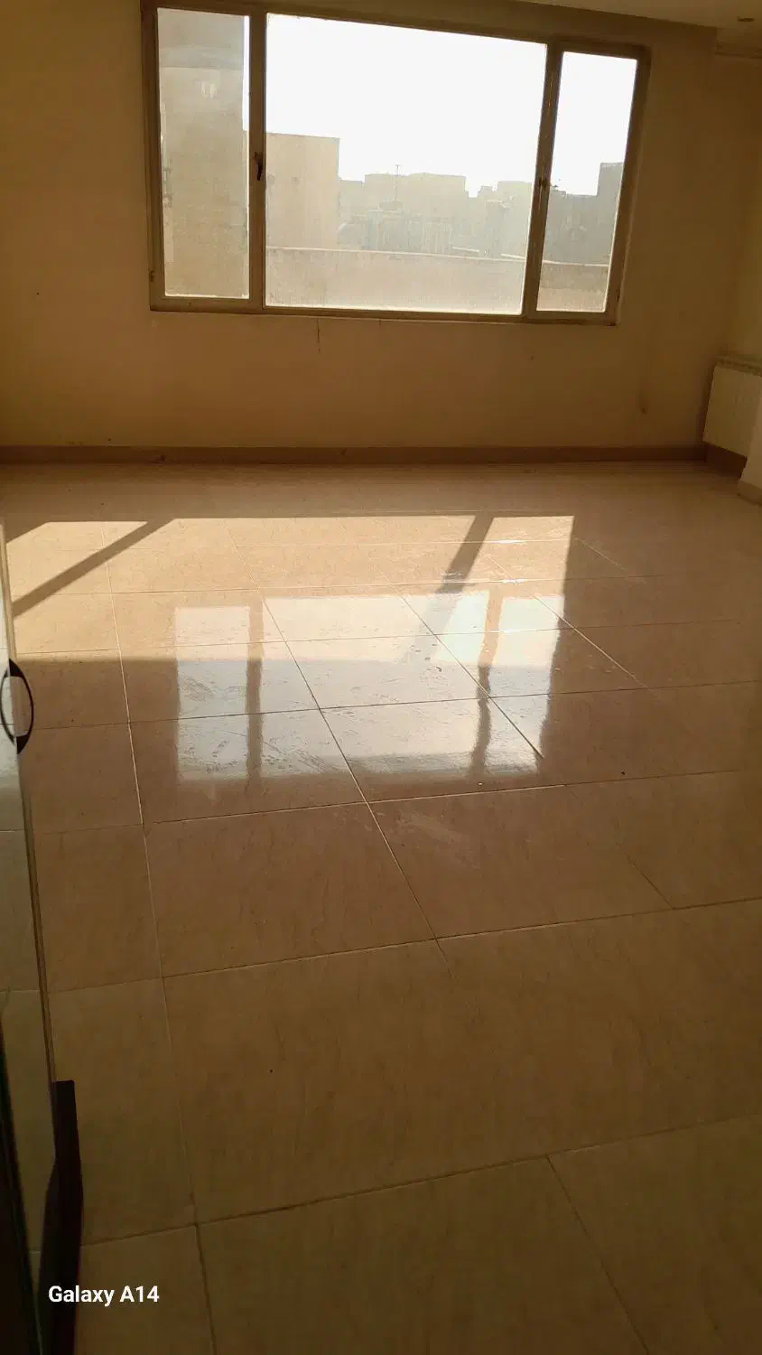 هاتف ۹ .۴ تک واحدی طبقه ۲ سال۸۹|فروش آپارتمان|کرج, دولت‌آباد|دیوار