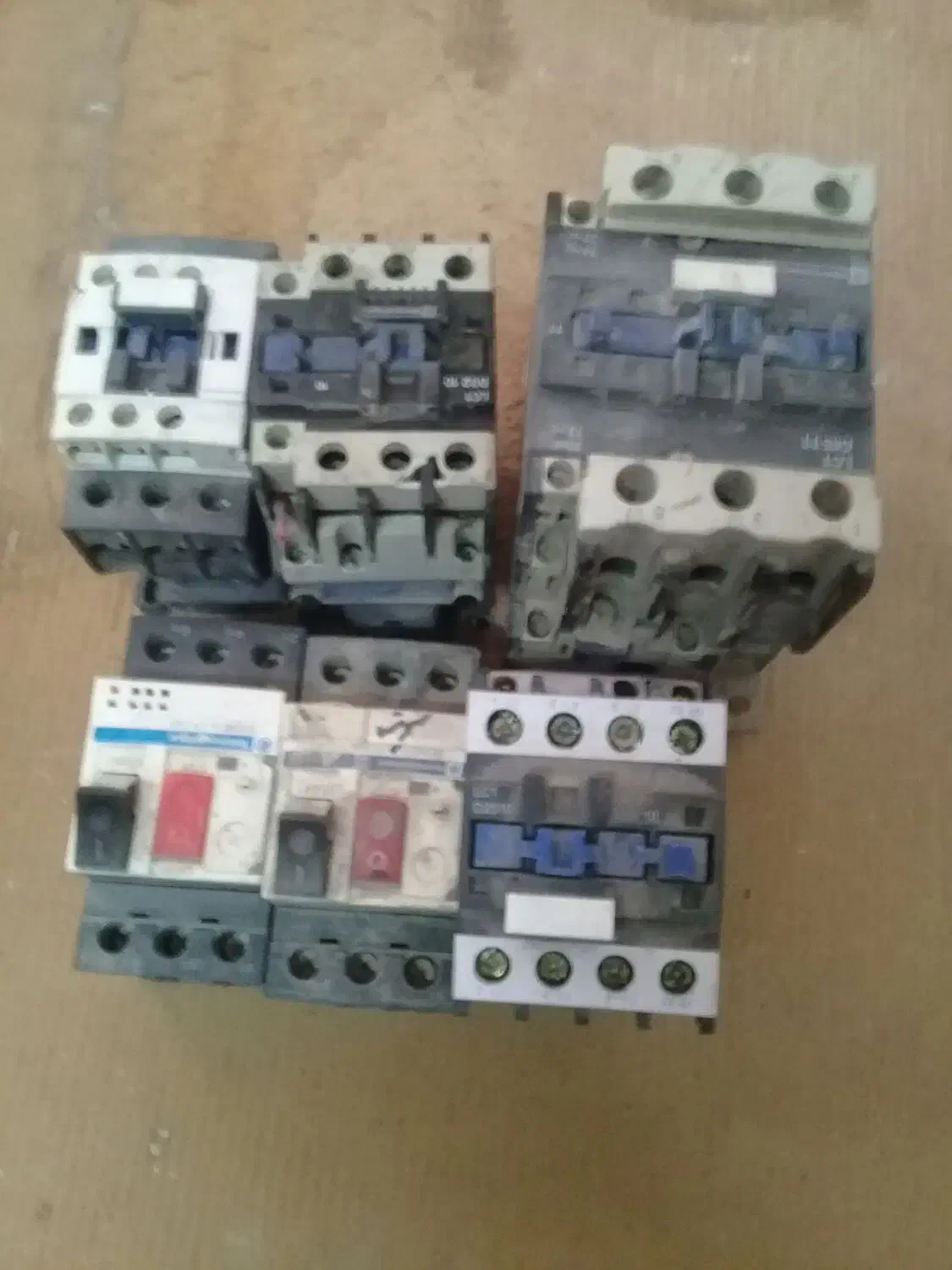 کنتاکتور|قطعات و لوازم جانبی رایانه|قم, علی آباد|دیوار