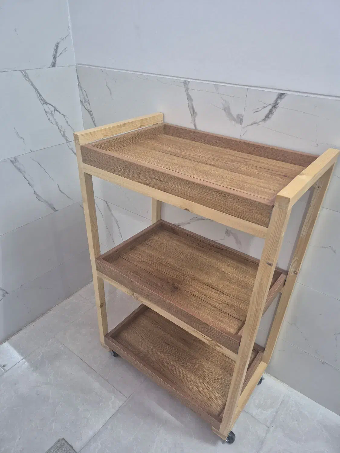 ترولی چوبی|آرایشگاه و سالنهای زیبایی|یزد, |دیوار