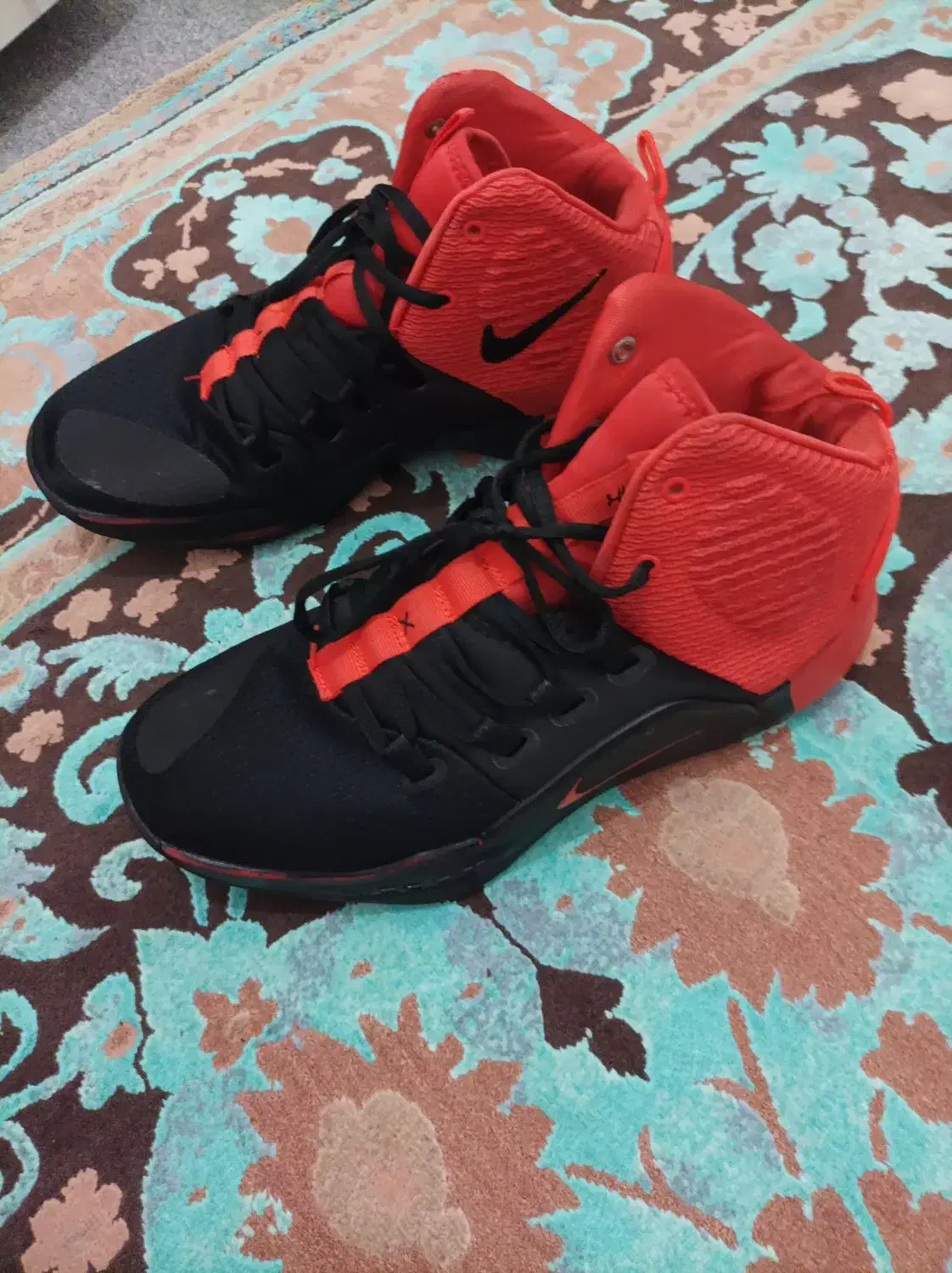 کتونی والیبال اورجینال|کیف، کفش، کمربند|رباط‌کریم, نصیرشهر|دیوار