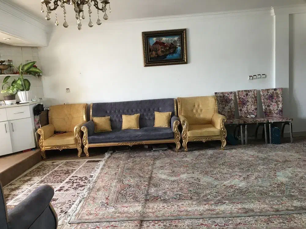 آپارتمان 94متری محدوده چهاراه معلم.|فروش آپارتمان|محمدیه-قزوین, |دیوار