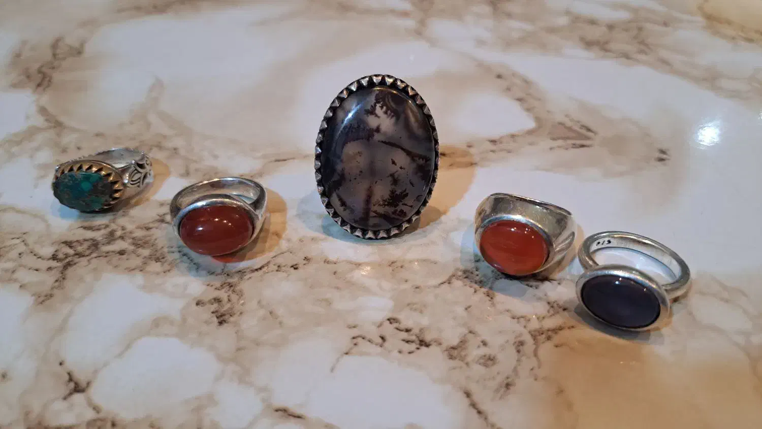 انگشتر|جواهرات|میانه, |دیوار