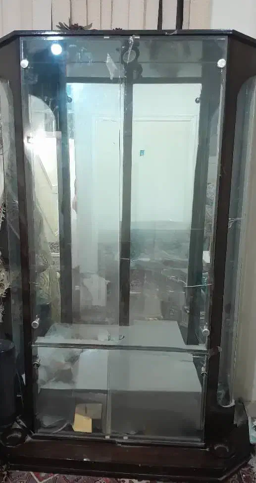 سرویس کامل تخت ومیز..|تخت و سرویس خواب|شهرضا, |دیوار