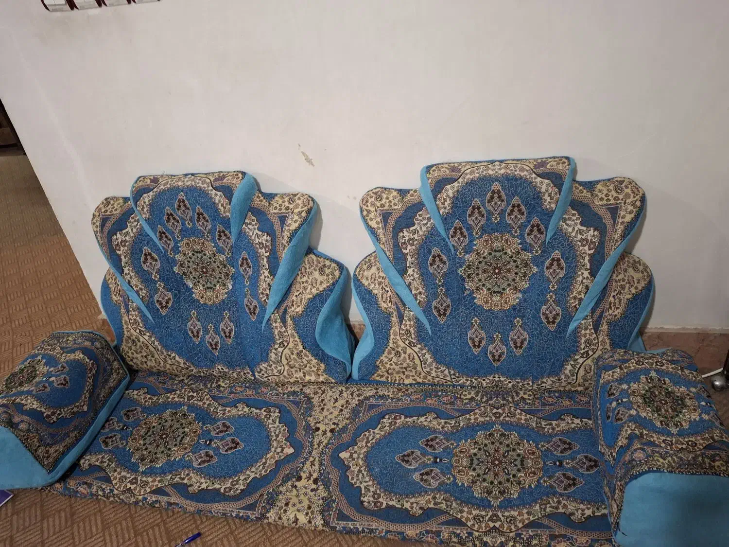 پشتی خلیجی آبی خوشرنگ|پشتی|شیراز, شهرک قمشه|دیوار