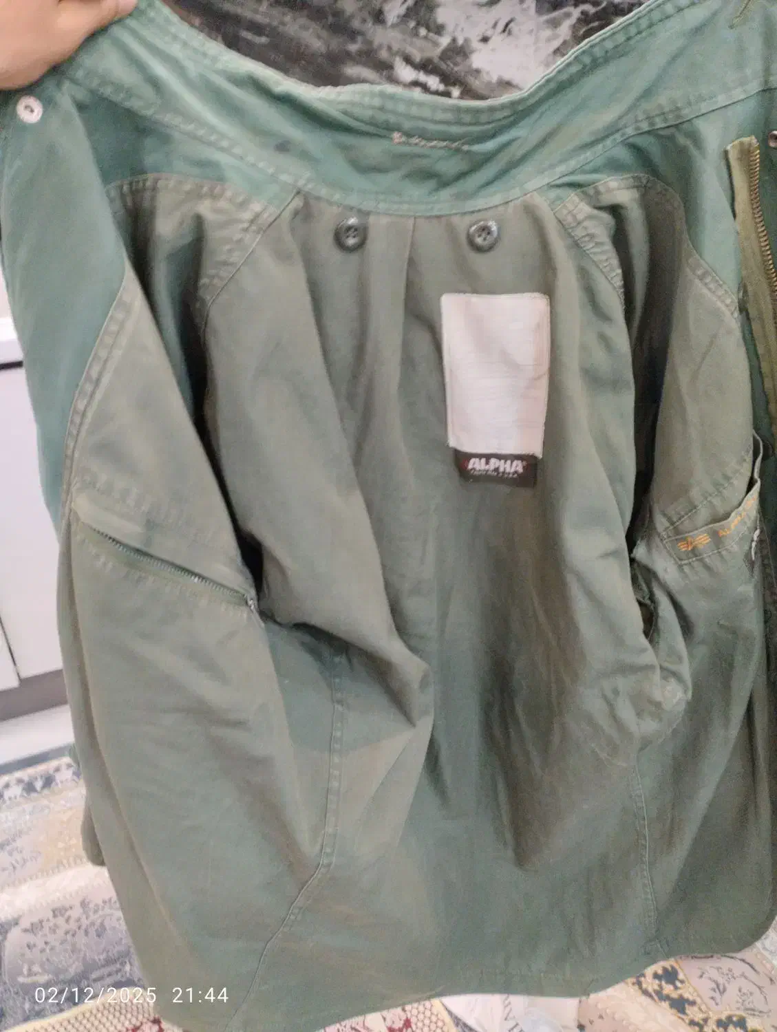 اوِرکد آمریکایی و پالتو جنس مخمل|لباس|تایباد, |دیوار