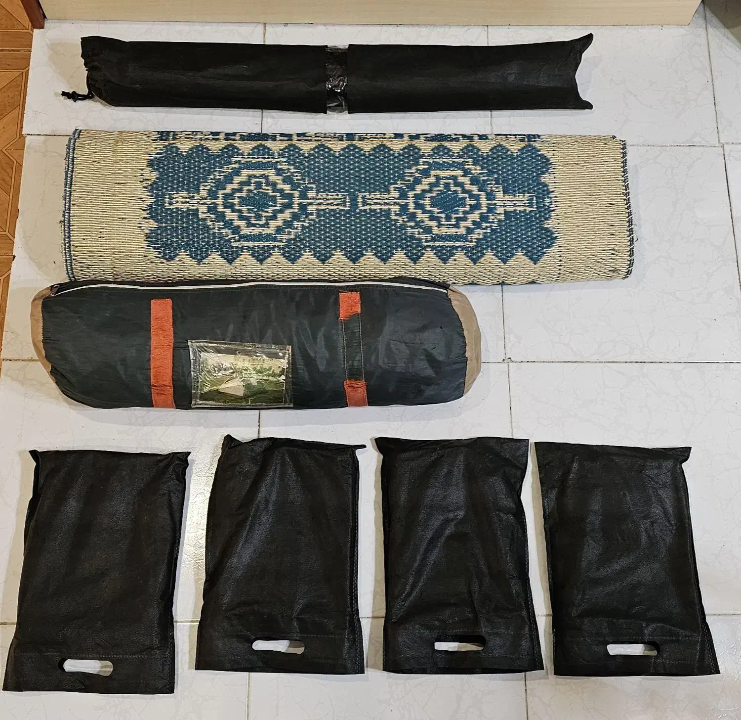 چادر مسافرتی زیر انداز میز و صندلی تاشو|کوهنوردی و کمپینگ|اندیشه, اندیشه فاز ۳|دیوار