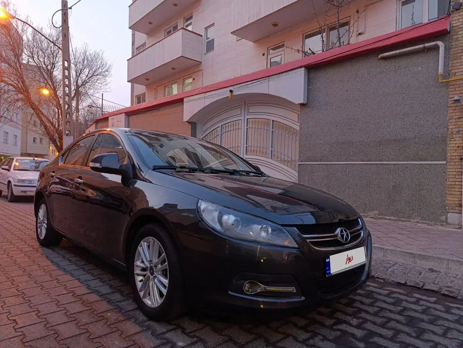 جک جی ۵ اتومات مدل 94|خودرو سواری و وانت|تبریز, |دیوار