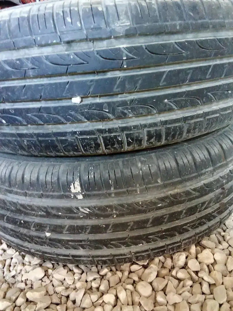 دوعدد لاستیک در حد نو قیمت توافقی|قطعات یدکی و لوازم جانبی|سعدآباد, |دیوار