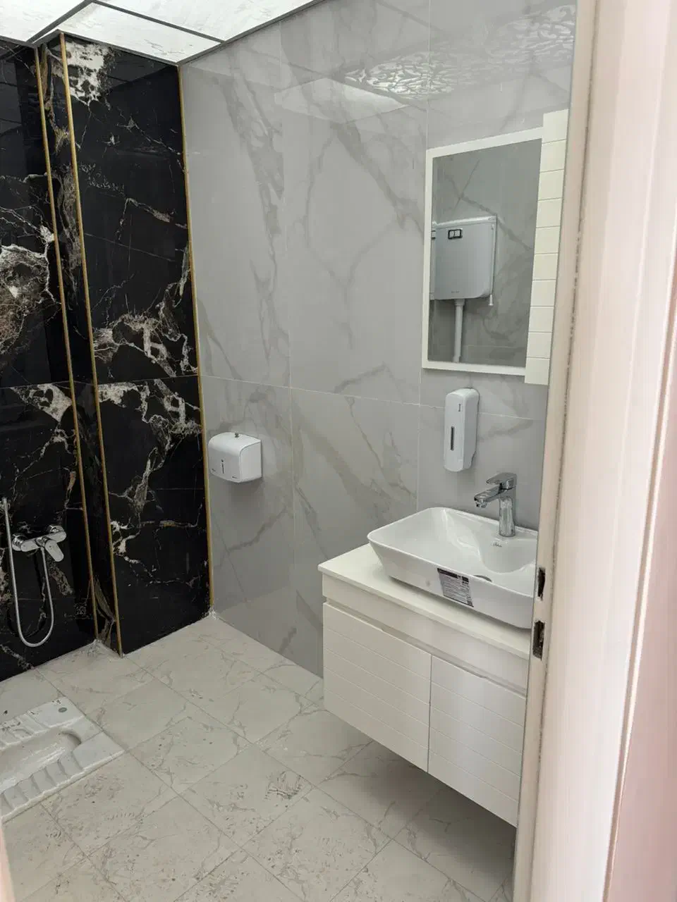 اجاره آپارتمان ۱۳۰ متری، ساختمان هوشمند آبا پلاس|اجارهٔ آپارتمان|اندیشه, اندیشه فاز ۴|دیوار