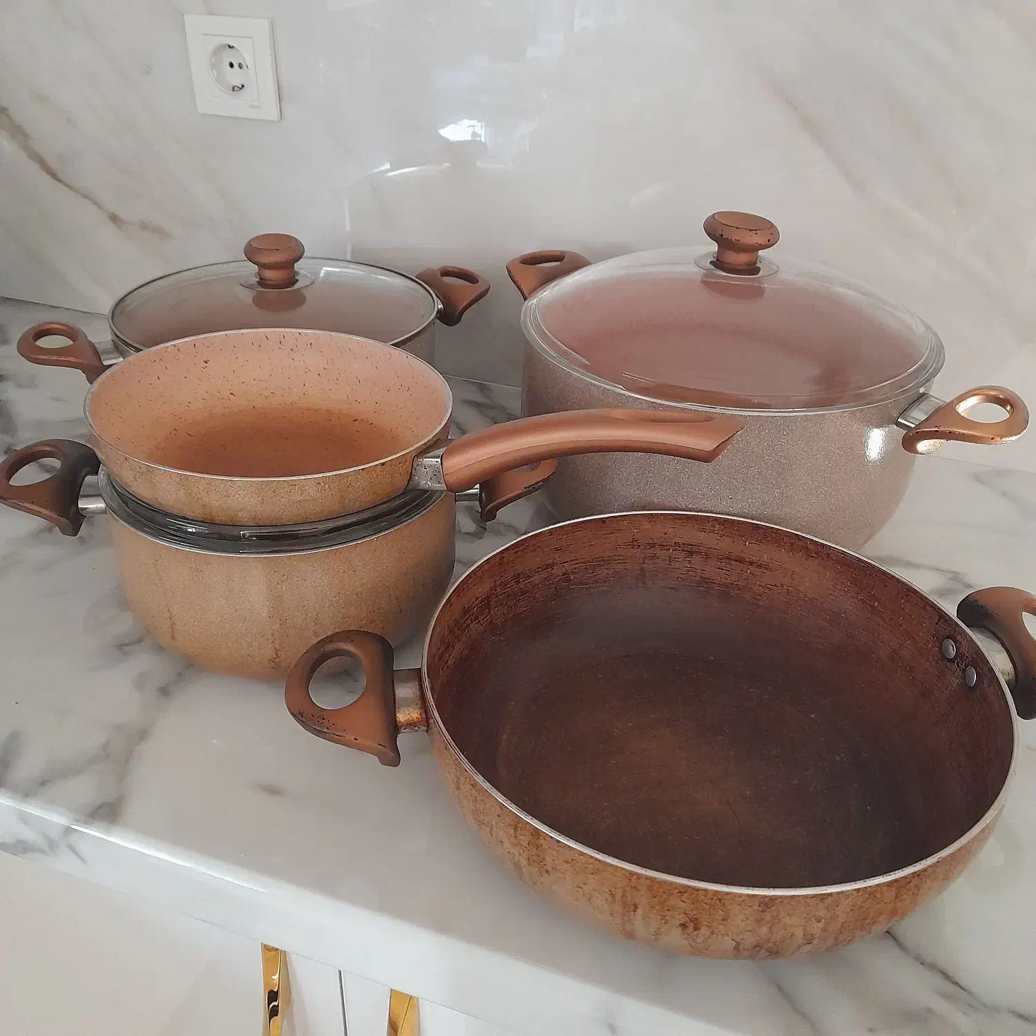 سرویس قابلمه گرانیتی|ظروف پخت‌وپز|آمل, |دیوار