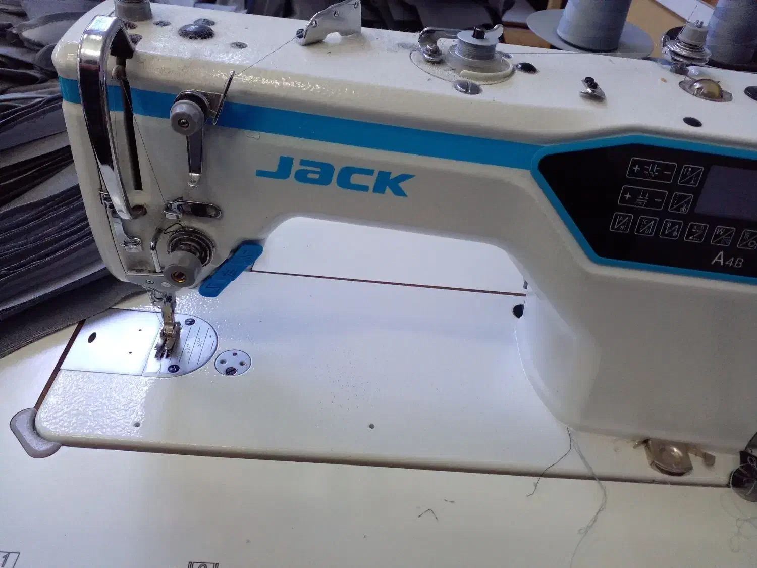 یقه دوز و مچ دوز پیراهن فرنگی|استخدام صنعتی، فنی، مهندسی|گلستان (تهران), |دیوار